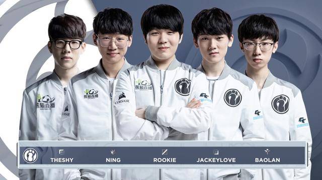 伴随着团队 伴随着团队