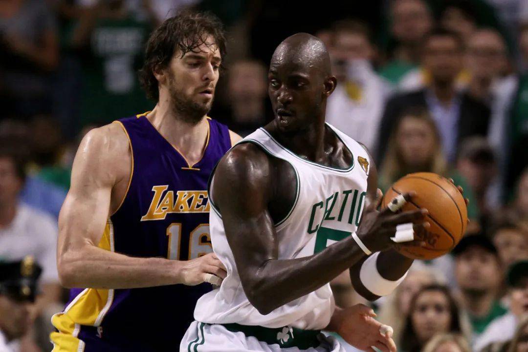 明了侧翼在 明了侧翼在