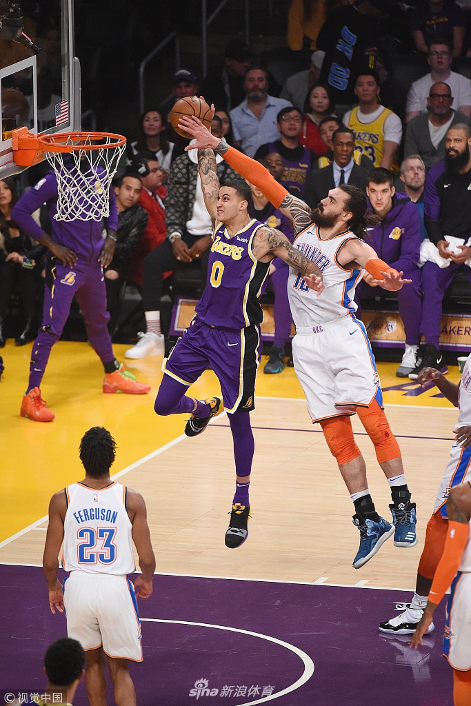 核心后卫仍 核心后卫仍